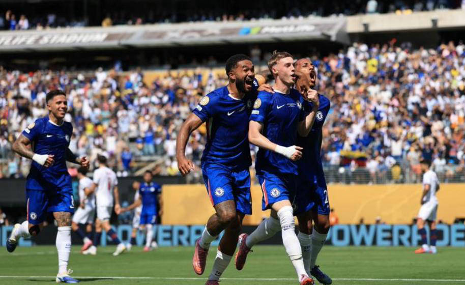 切尔西攻势凶猛，多次威胁对手球门