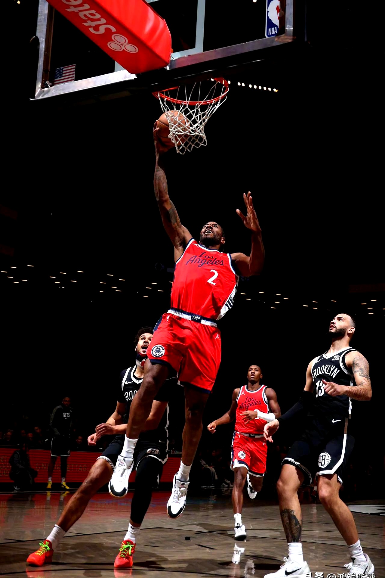 老鹰终结篮网连胜，喜获一胜