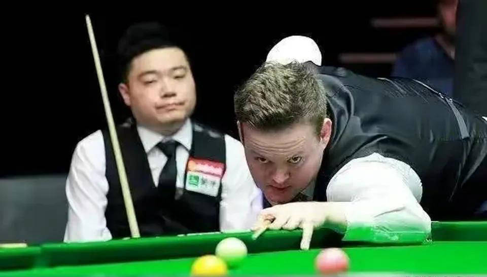 包含萨拉戈萨球队心怀壮志，力争斩获胜利的词条