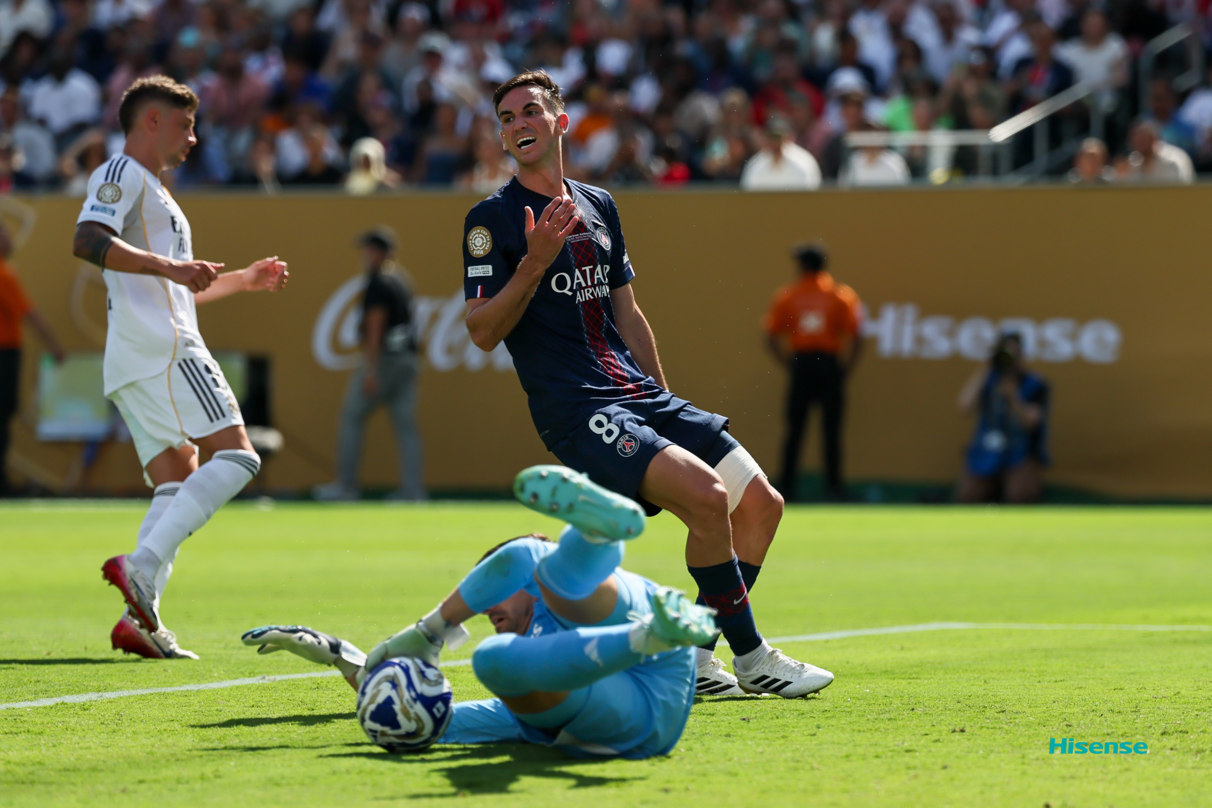 包含欧国联半决赛倒计时，皇家马德里备战迎接挑战的词条